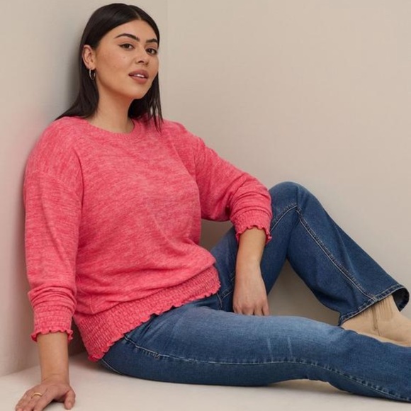 Torrid Relaxed Fit Super Soft Plush Drop Shoulder Smocked Bottom Sweatshirt - Picture 2 of 3